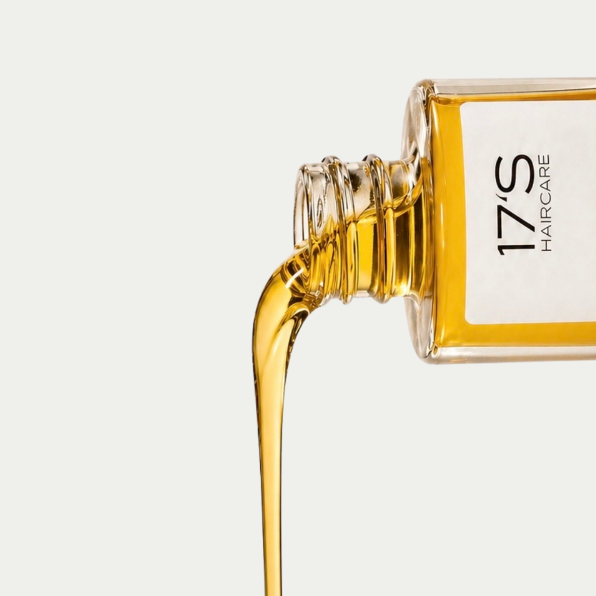 Nourishing Liquid Hair & Scalp Gold oil texture by 17's Haircare for dry scalp, shine and soft hair