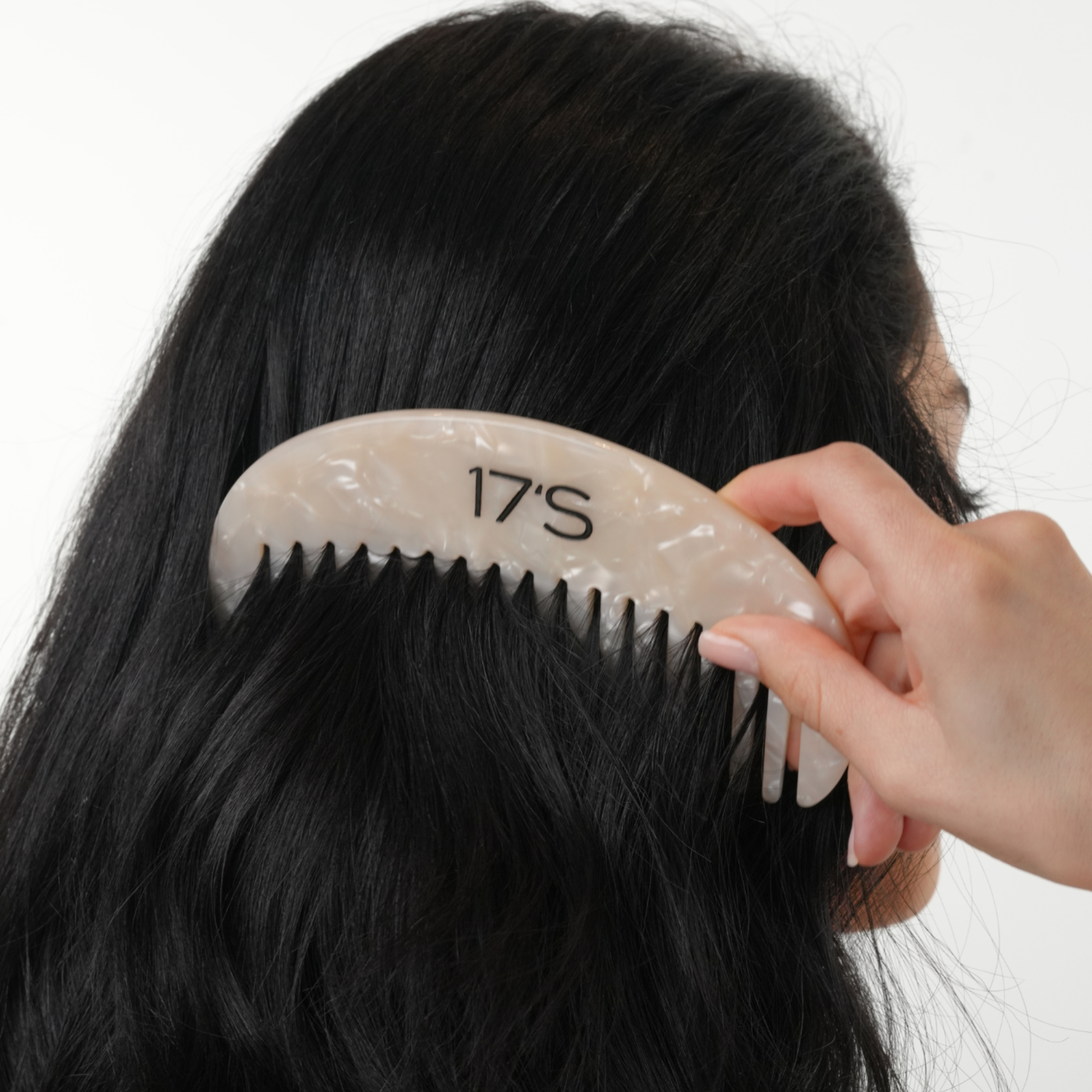 17's Haircare Vanilla Pearl Comb made from cellulose acetate for gentle detangling and smooth styling